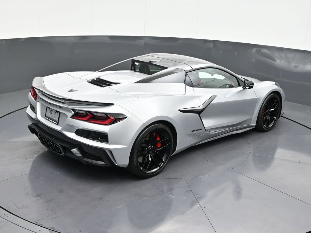 Used 2026 Chevrolet Corvette Z06 w/ Stealth Interior Trim Package image 18