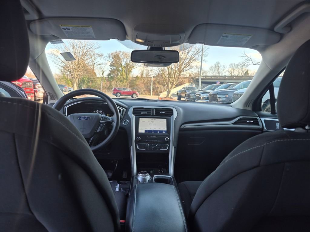 Used 2020 Ford Fusion SE image 10