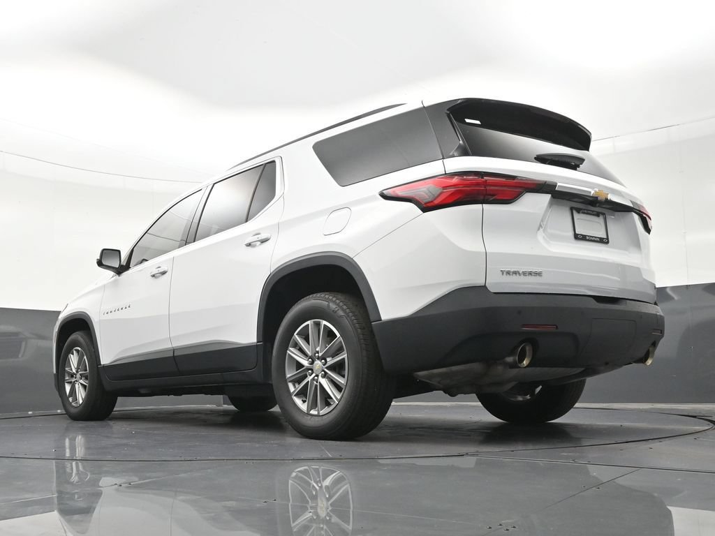 Used 2023 Chevrolet Traverse LT FWD image 25