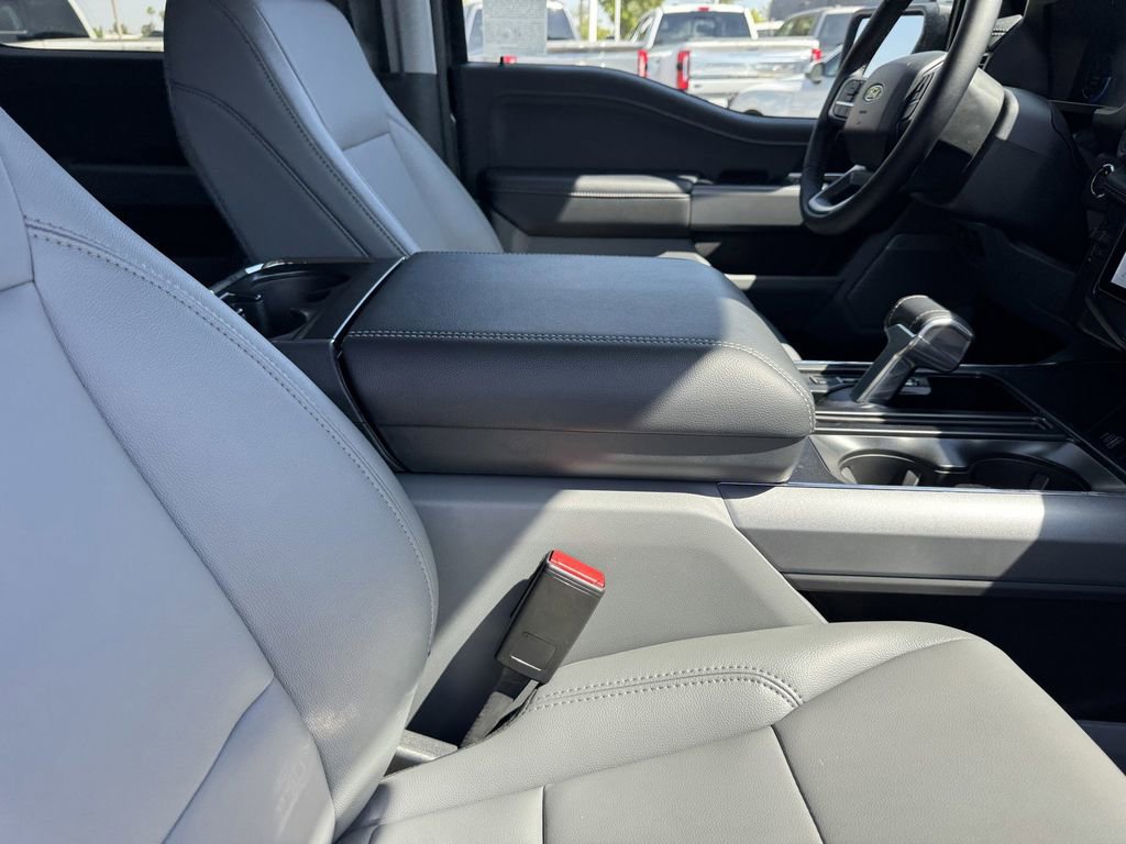 Used 2025 Ford F150 Lightning Flash AWD/4WD image 8