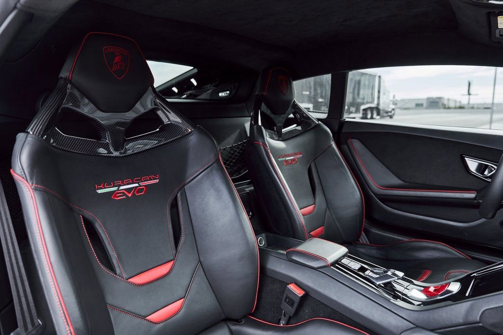 Used 2020 Lamborghini Huracan EVO image 41