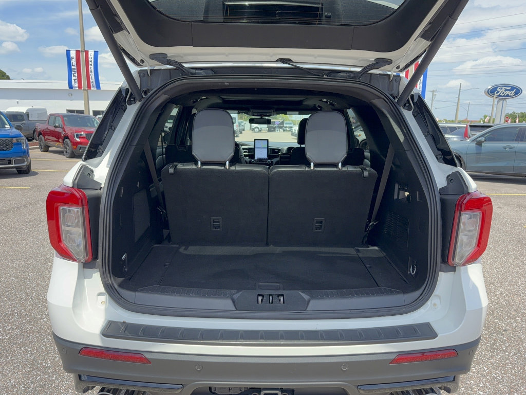 Certified 2023 Ford Explorer ST w/ Equipment Group 401A AWD/4WD image 5