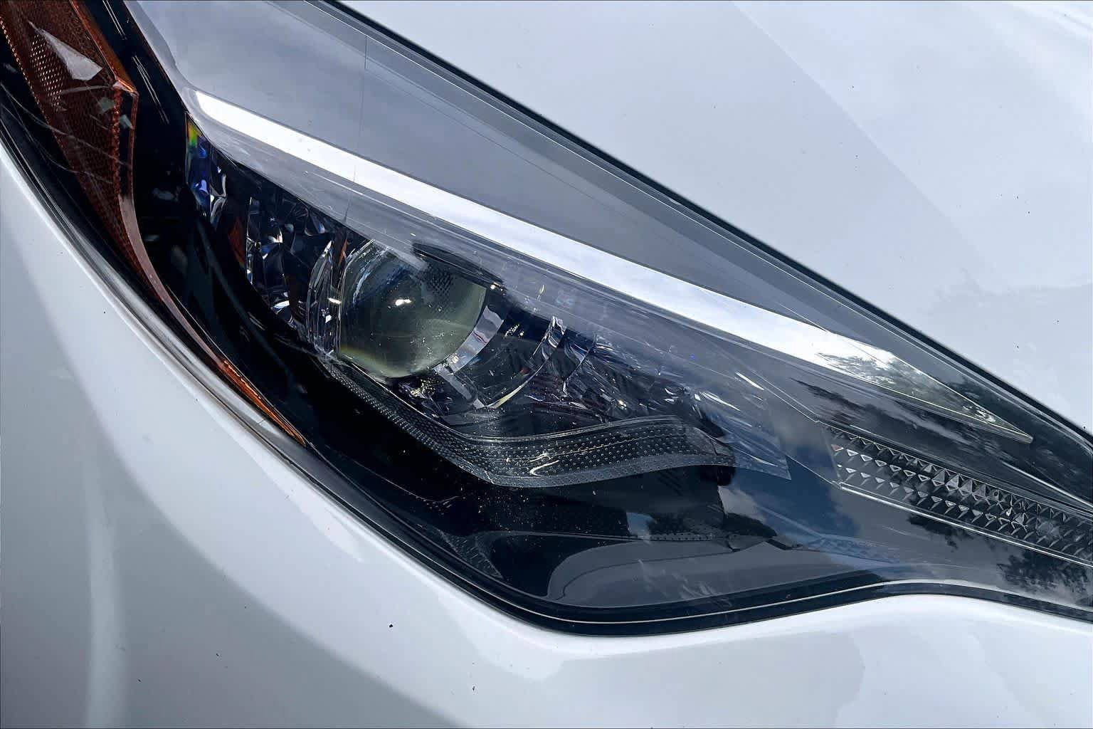 Used 2018 Toyota Corolla LE FWD image 28