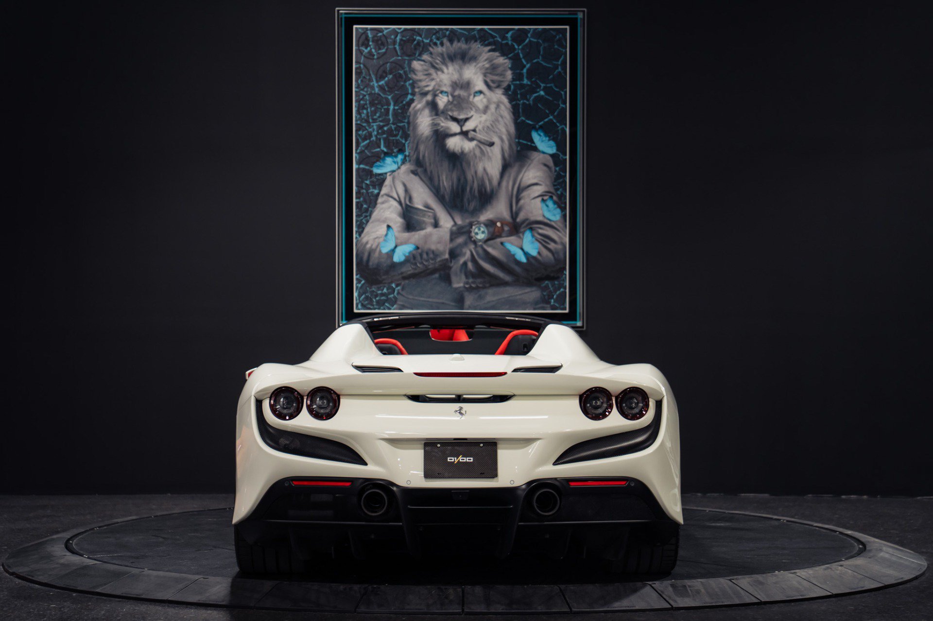 Used 2023 Ferrari F8 Tributo RWD image 36