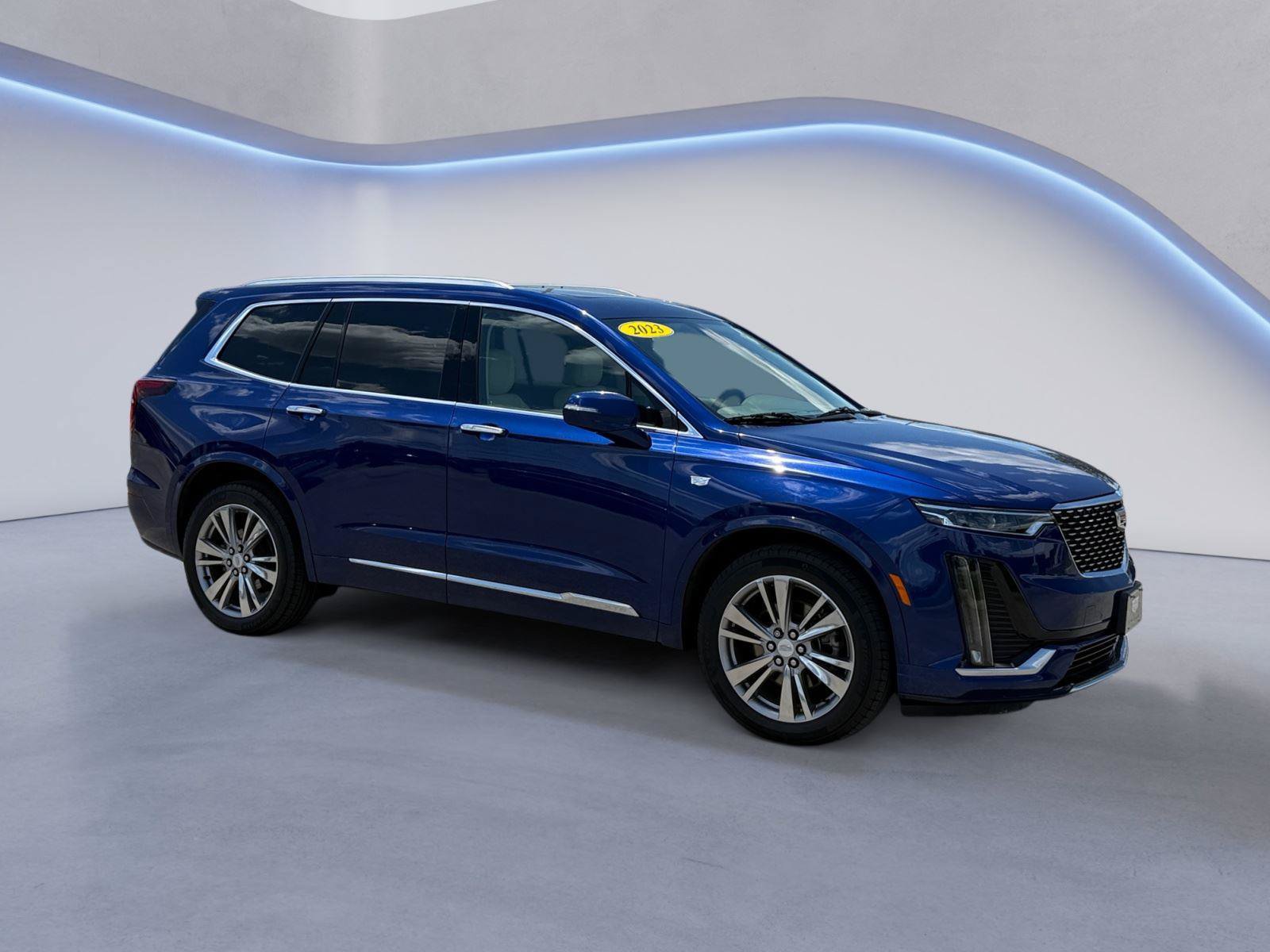 Certified 2023 Cadillac XT6 Premium Luxury AWD/4WD image 1