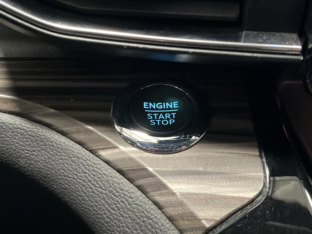 Used 2023 Ford Explorer Limited image 23