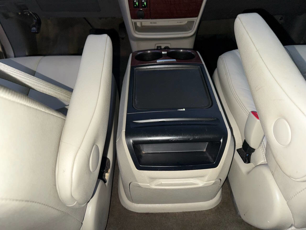 Used 2014 Toyota Sienna XLE FWD image 42