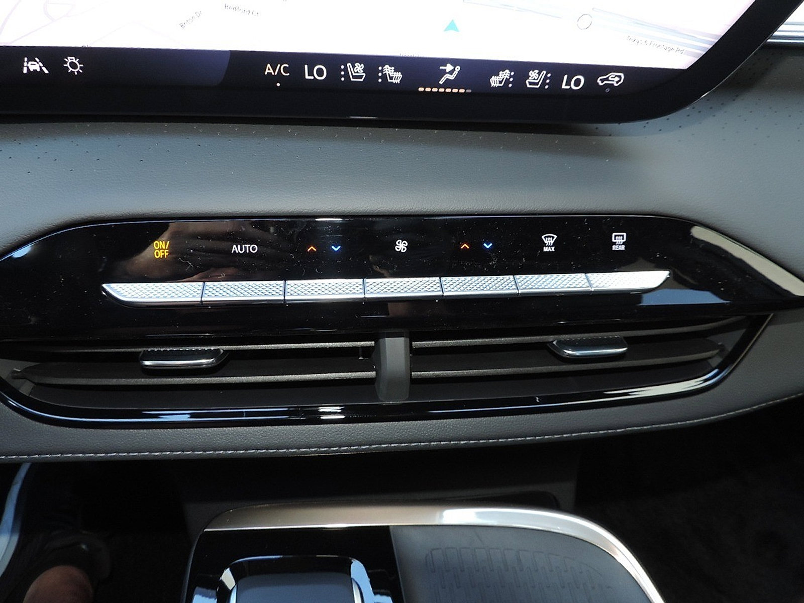 New 2026 Buick Enclave Avenir w/ Super Cruise Package image 22