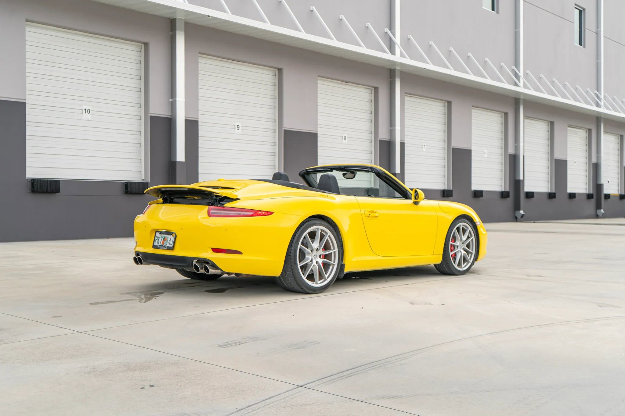 Used 2015 Porsche 911 Carrera S image 5