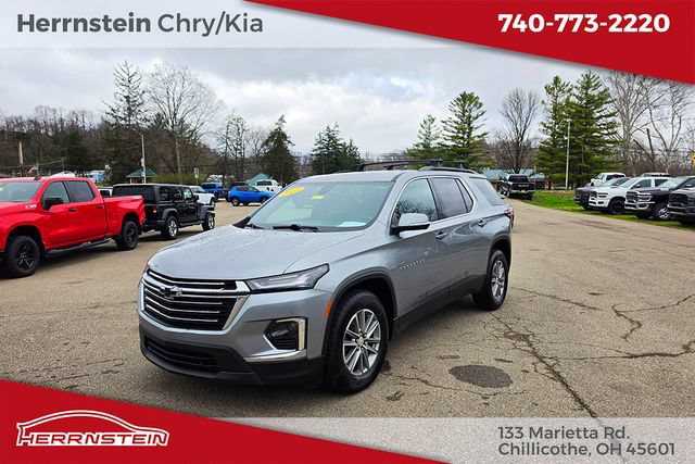 Used 2023 Chevrolet Traverse LT FWD image 3