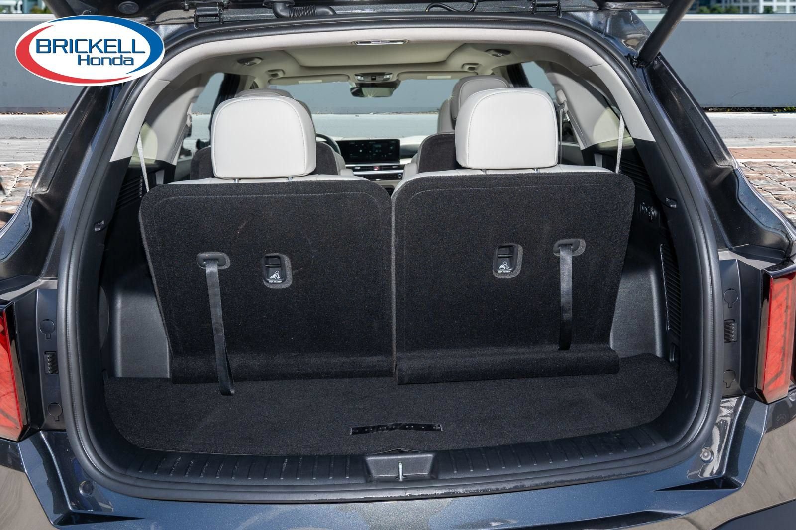 Used 2026 Kia Sorento EX w/ EX Premium Package FWD image 9