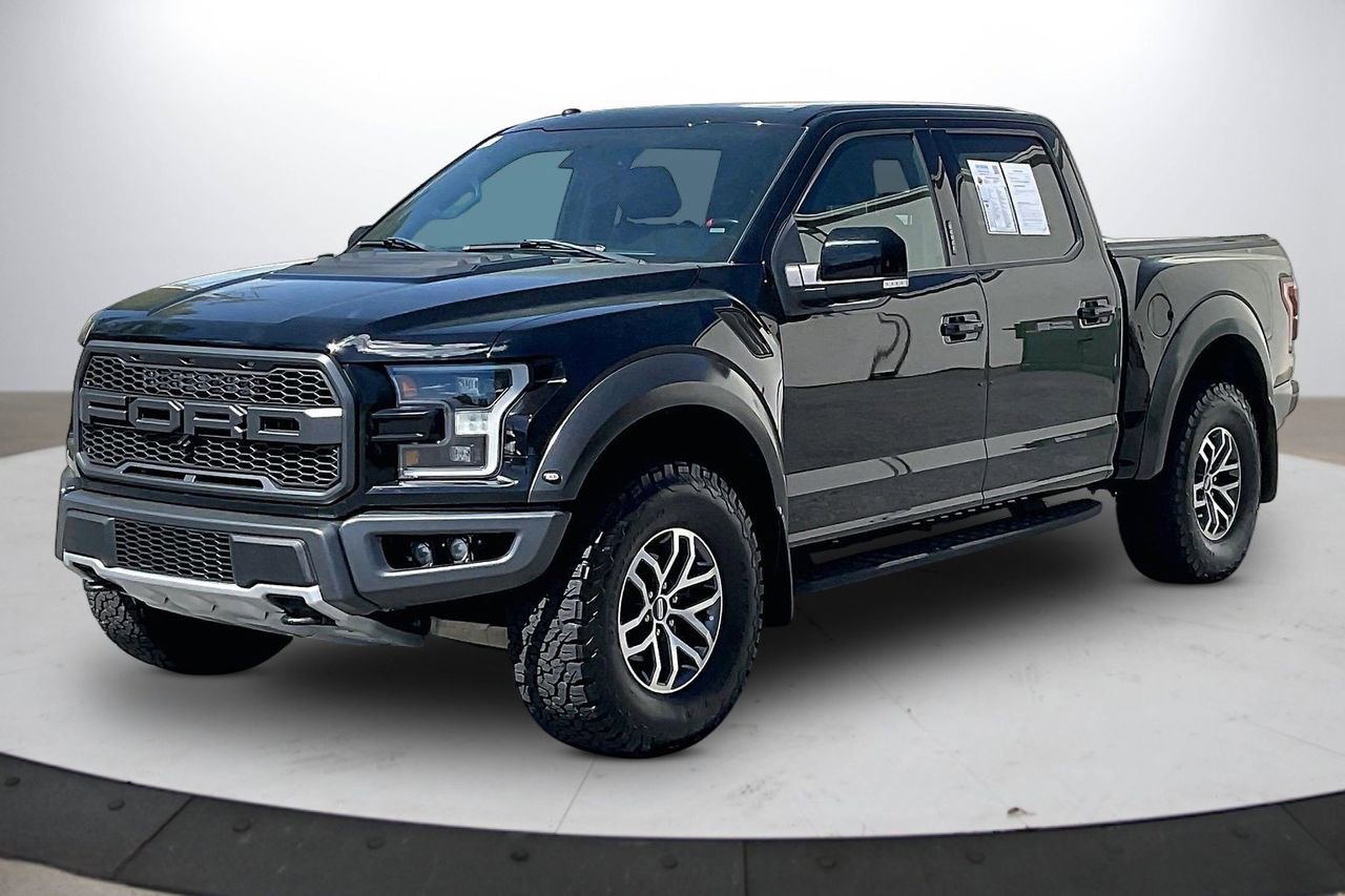 Used 2018 Ford F150 Raptor w/ Equipment Group 802A Luxury image 4