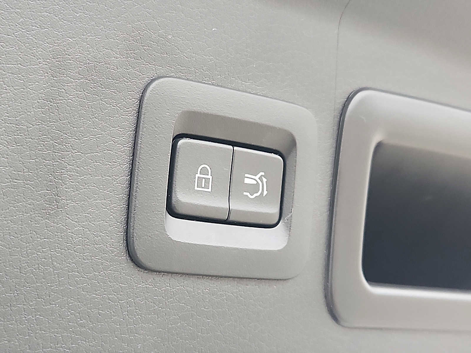 Used 2021 MAZDA CX-30 AWD 2.5 S w/ Premium Package image 30