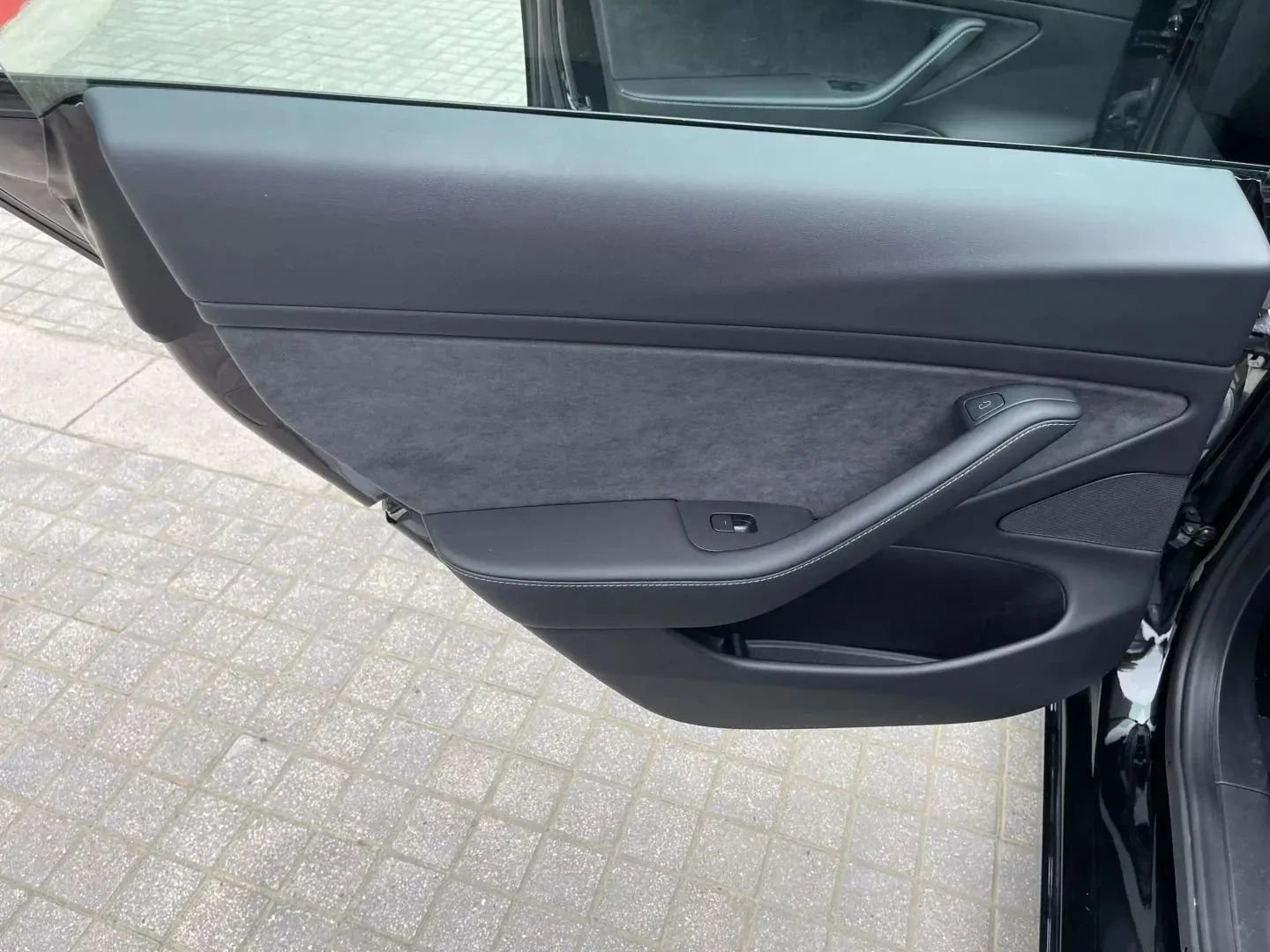 Used 2023 Tesla Model 3 Standard Range image 27