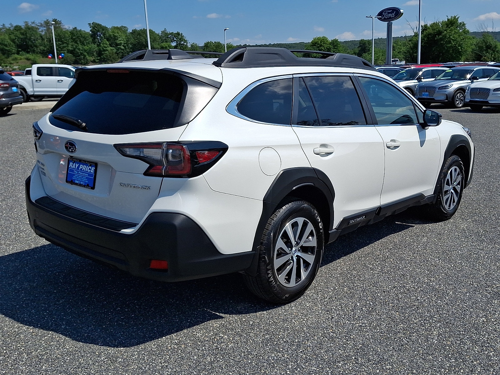 Used 2025 Subaru Outback Premium AWD/4WD image 7