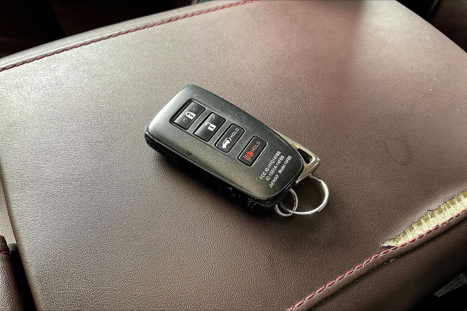 Used 2019 Lexus RX 450hL Luxury image 34