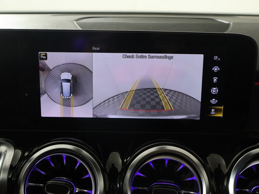 Used 2023 Mercedes-Benz GLB 250 w/ AMG Line image 45