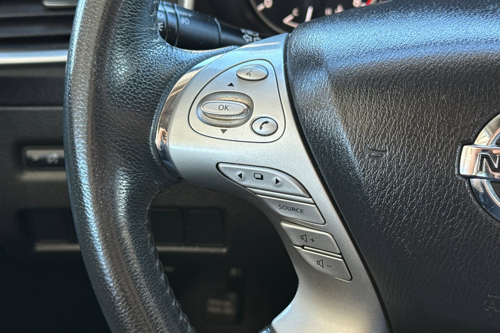 Used 2018 Nissan Murano SV image 31