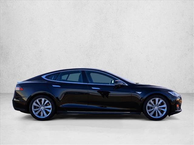 Used 2015 Tesla Model S 85D image 4