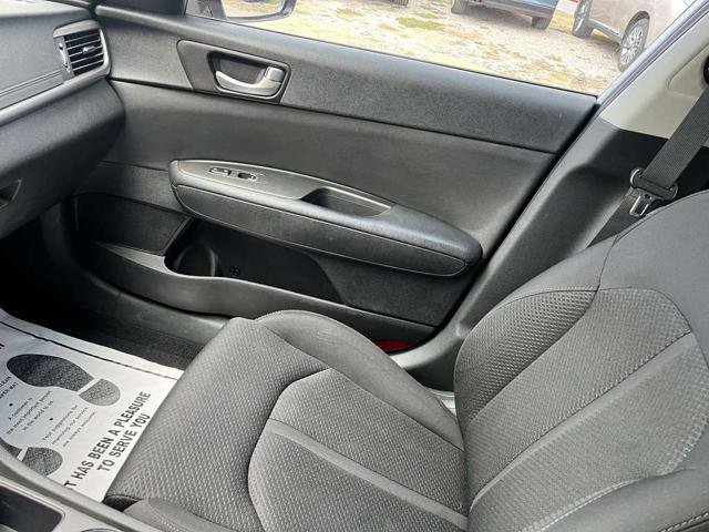 Used 2017 Kia Optima LX image 14