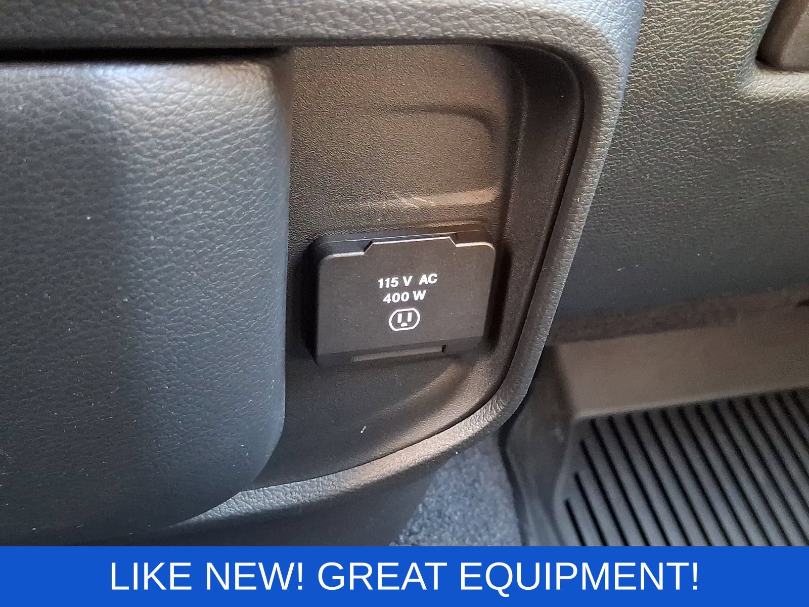 Used 2025 RAM 1500 Warlock AWD/4WD image 24
