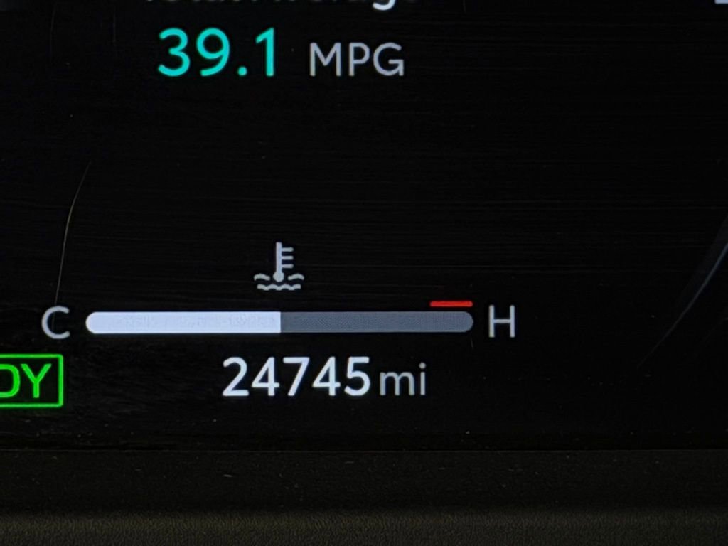 Used 2025 Toyota Crown XLE image 14