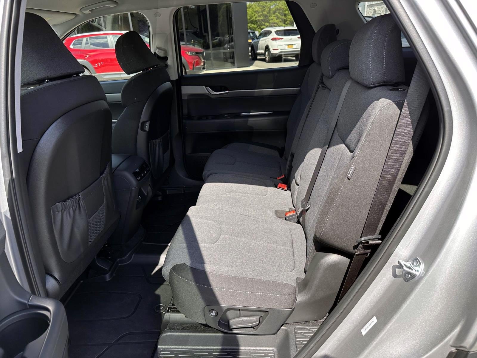 Used 2025 Hyundai Palisade SE AWD/4WD image 12