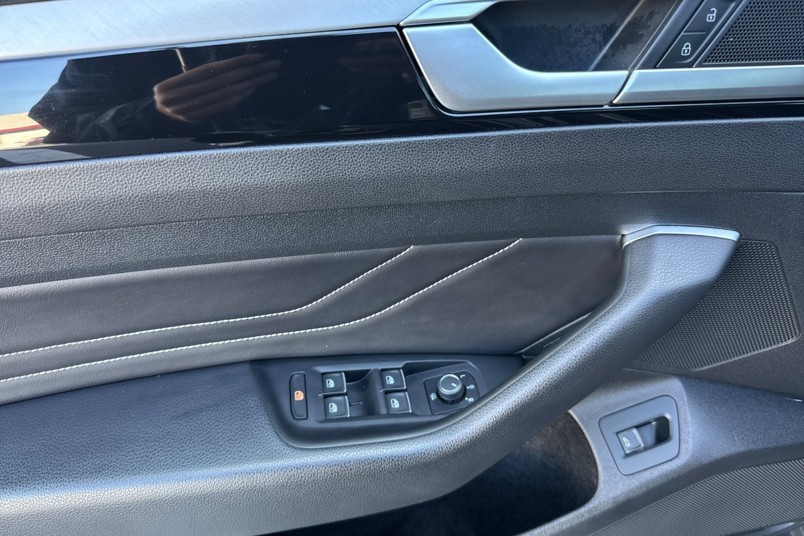 Used 2021 Volkswagen Arteon SE image 10