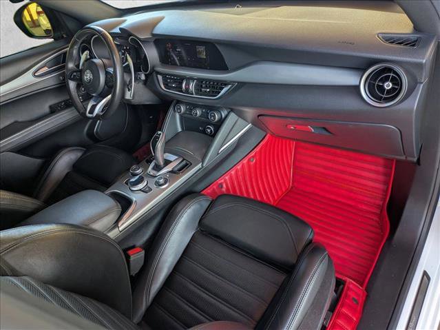 Used 2022 Alfa Romeo Stelvio Veloce image 21
