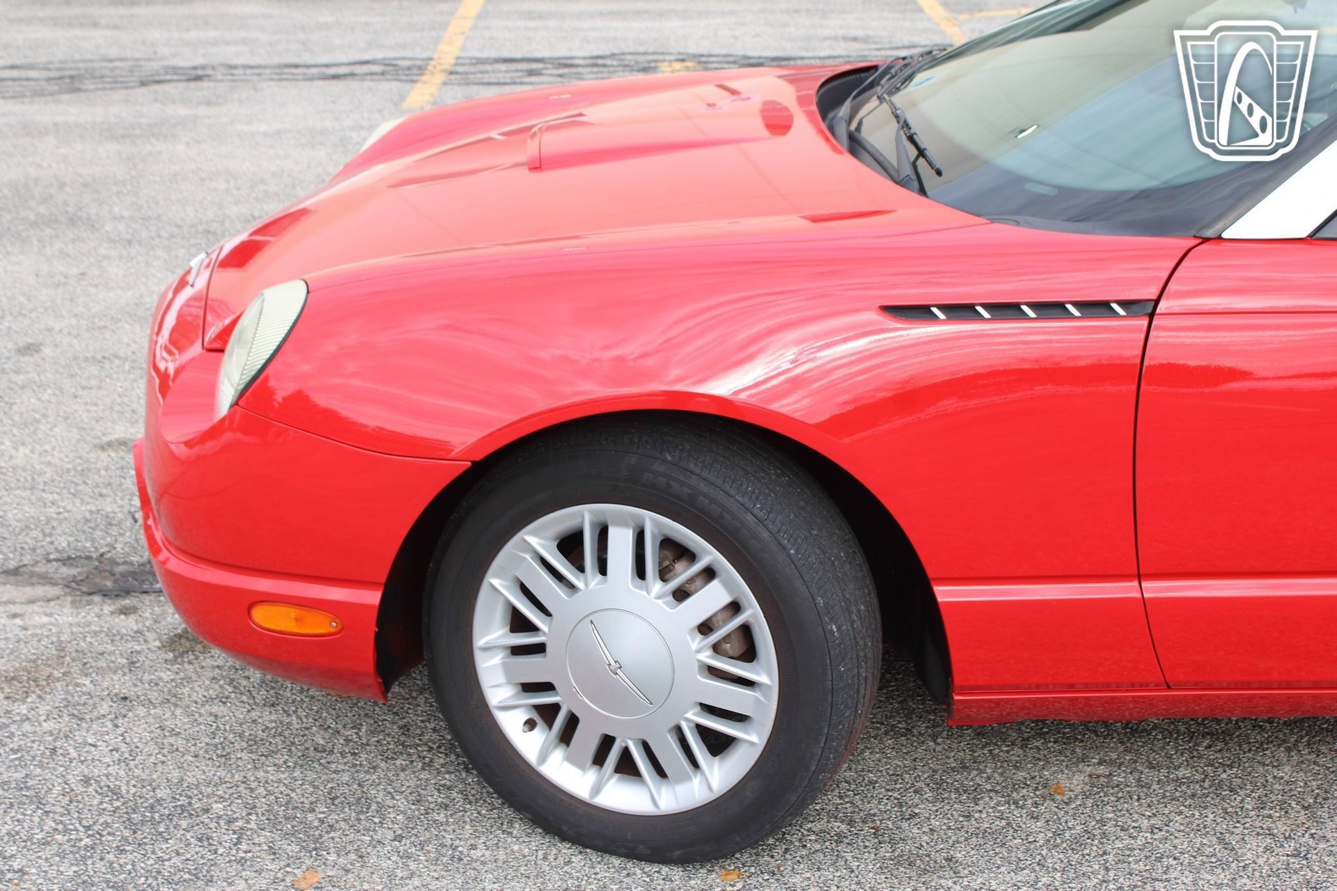 Used 2002 Ford Thunderbird image 37