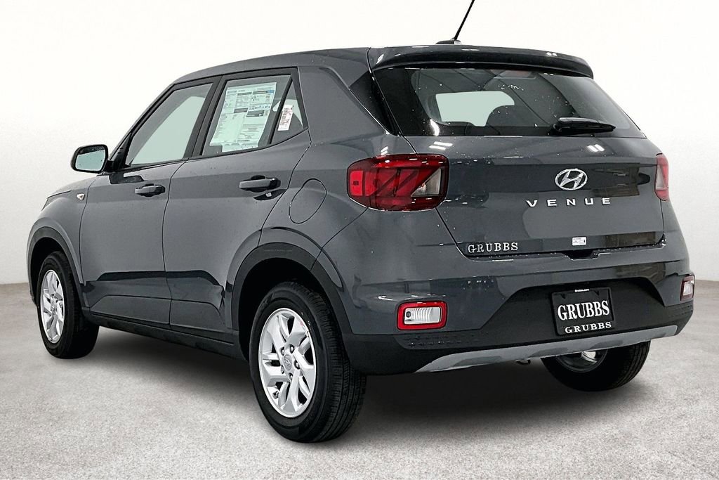 New 2026 Hyundai Venue SE FWD image 3