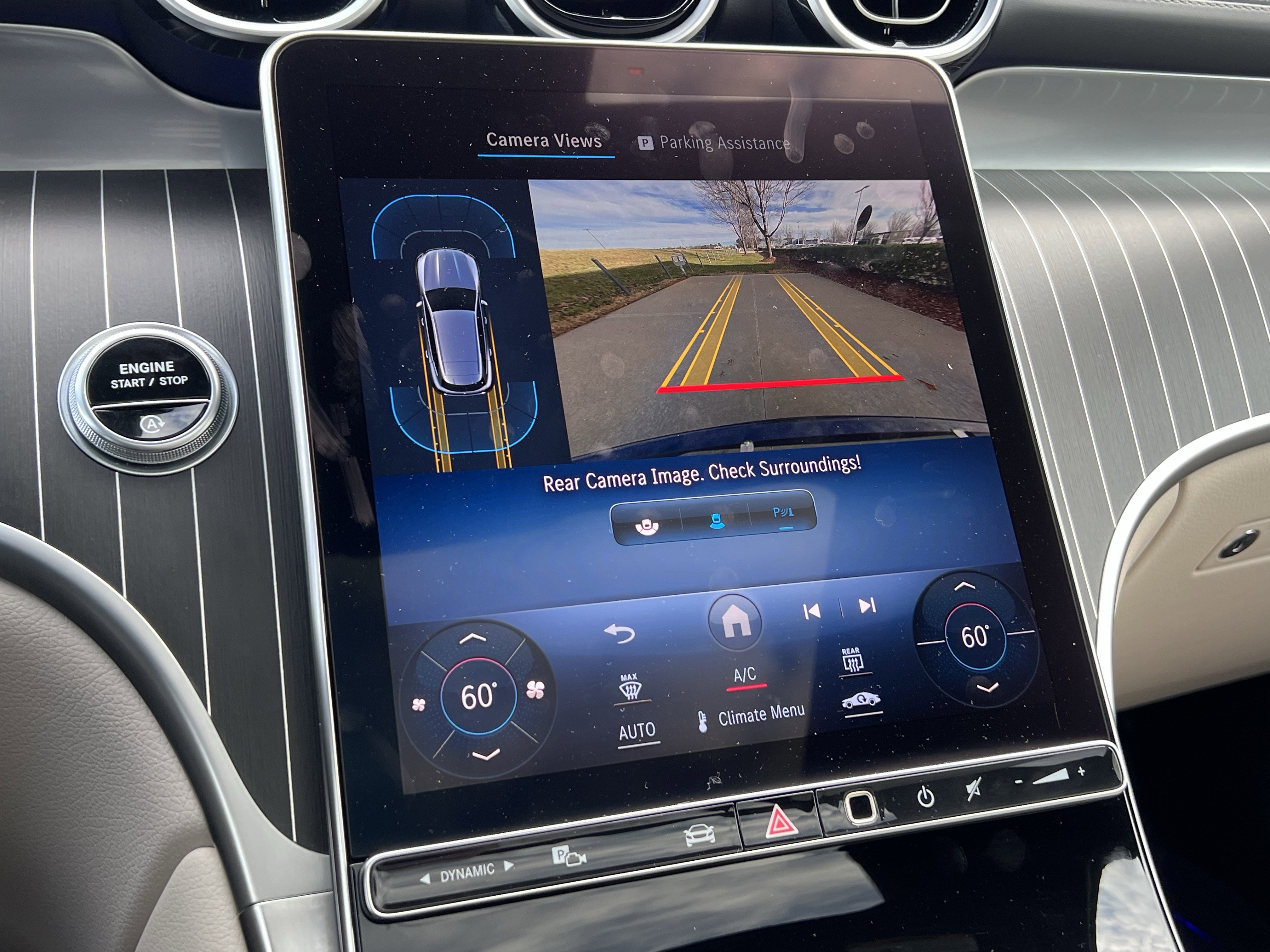 Used 2024 Mercedes-Benz GLC 300 4MATIC image 25