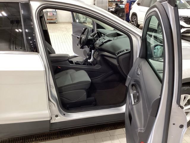 Used 2017 Ford Escape SE image 11