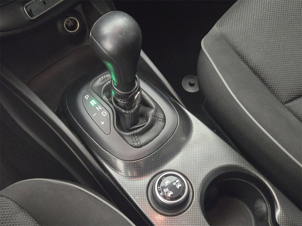 Used 2016 FIAT 500X Easy image 32