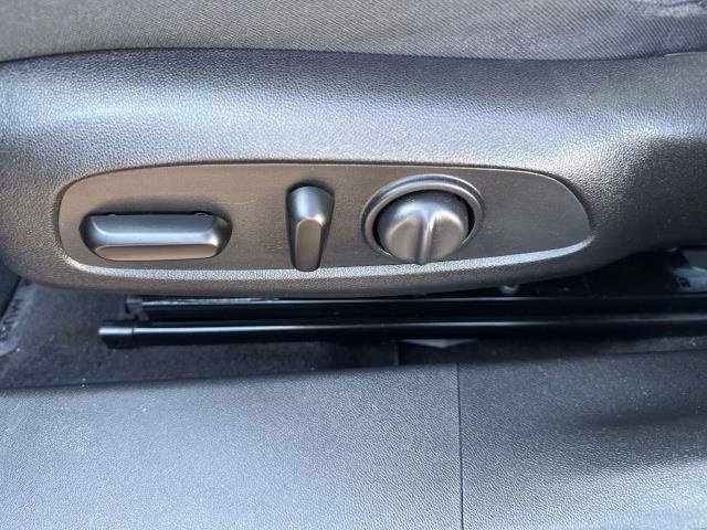 Used 2016 Chevrolet Malibu LT image 6