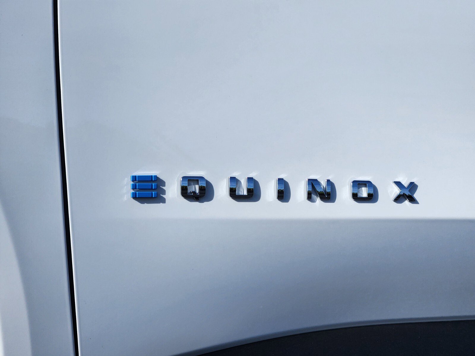 New 2026 Chevrolet Equinox EV LT image 5