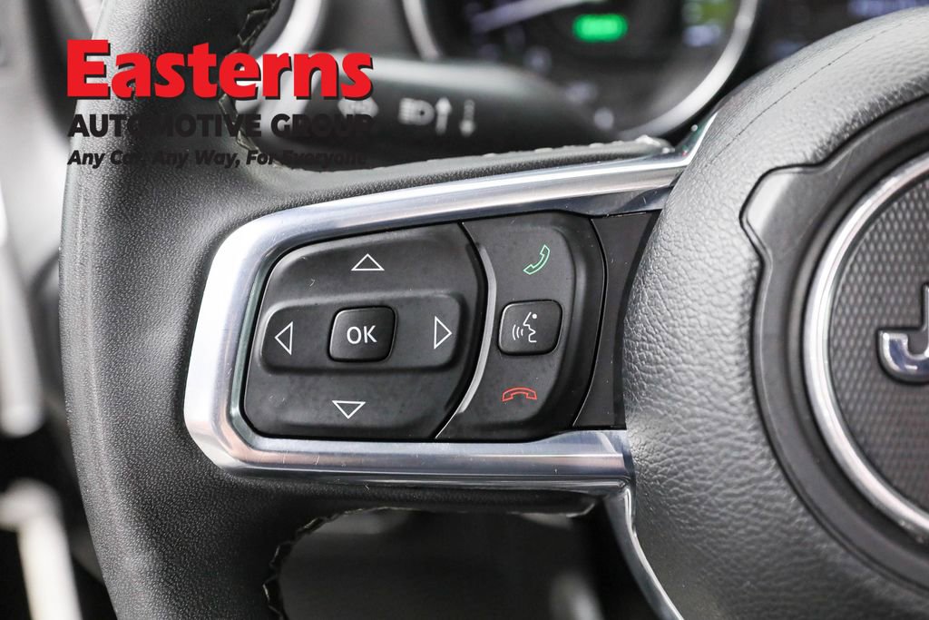 Used 2023 Jeep Wrangler Unlimited Sahara image 15