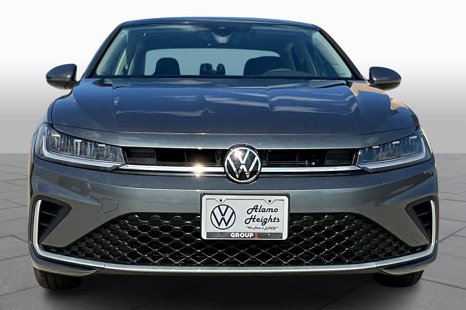 New 2026 Volkswagen Jetta SE image 3
