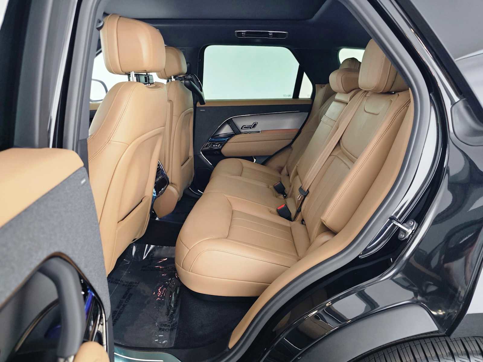 New 2026 Land Rover Range Rover Sport SE AWD/4WD image 16