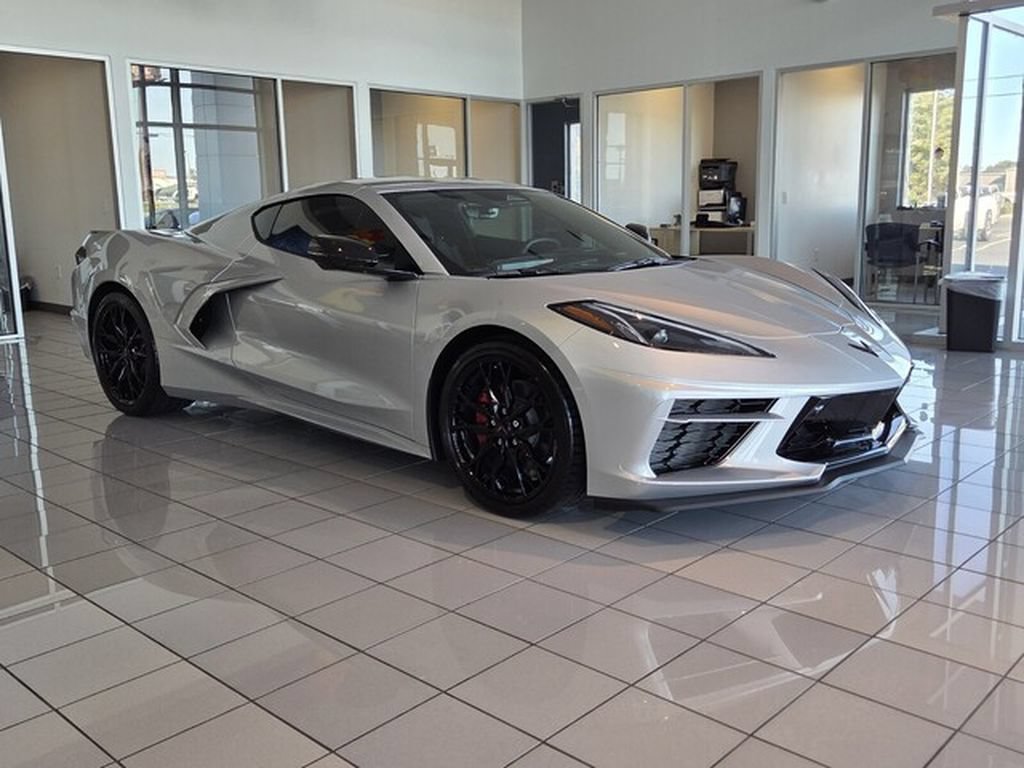 Used 2026 Chevrolet Corvette Stingray Preferred Cpe w/ 2LT RWD image 9