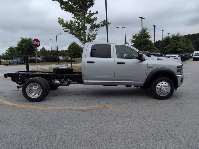 New 2026 RAM 5500 Tradesman AWD/4WD image 3