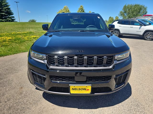New 2026 Jeep Grand Cherokee Altitude AWD/4WD image 8