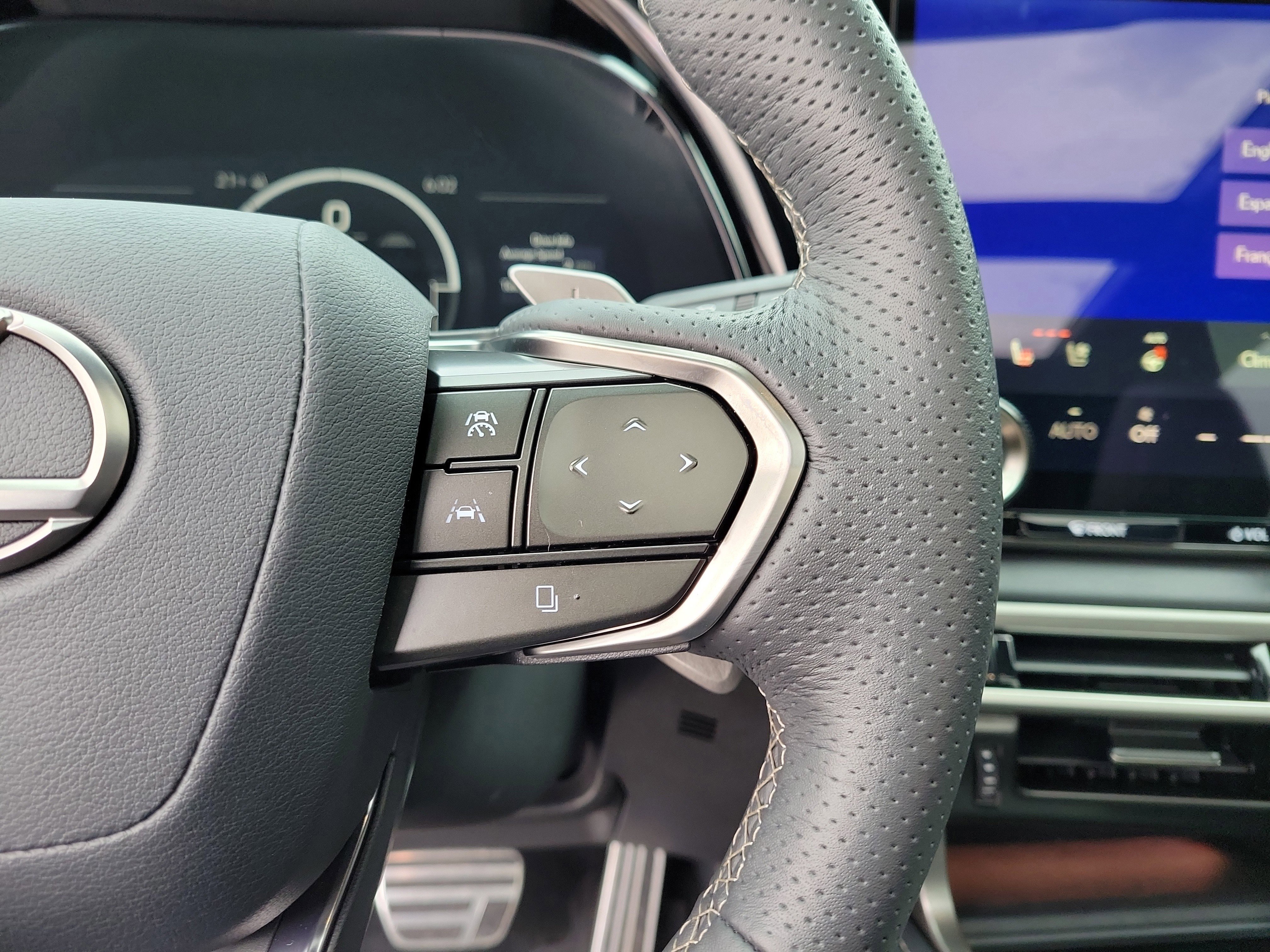 Used 2025 Lexus RX 500h F Sport image 23