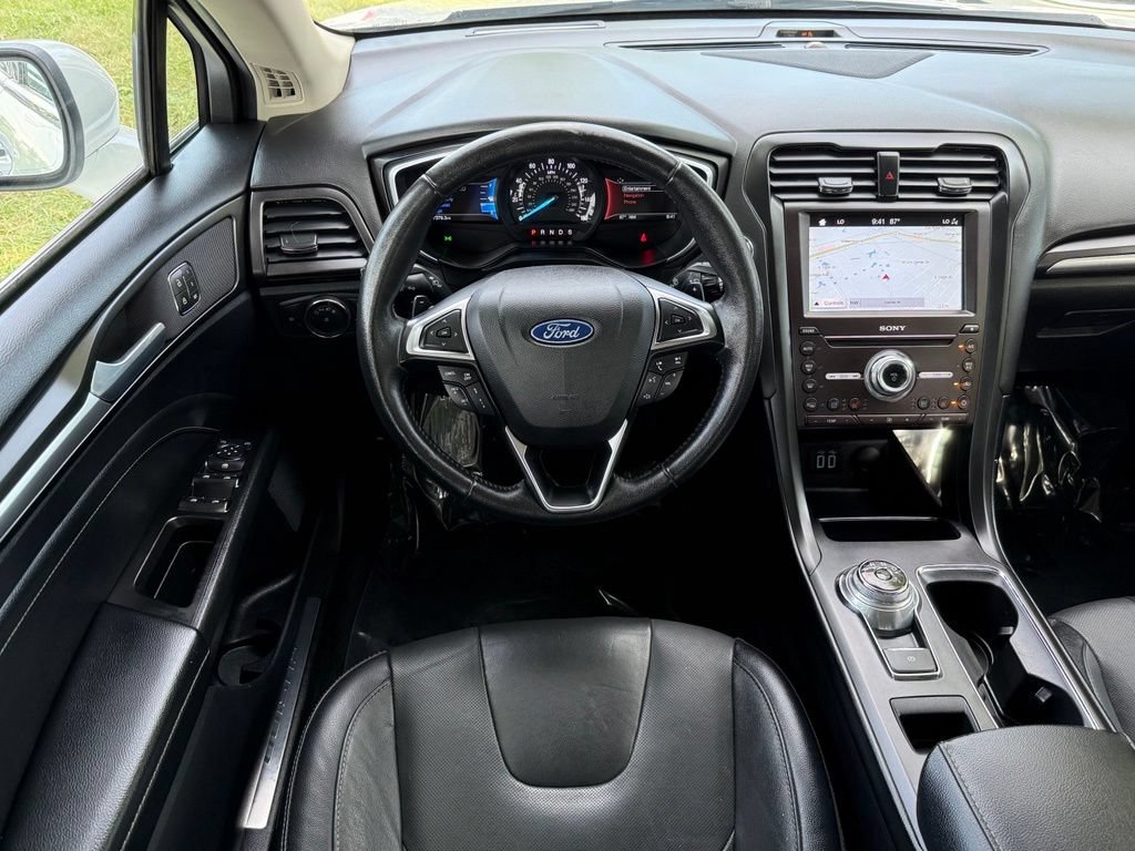 Used 2019 Ford Fusion Titanium AWD/4WD image 27