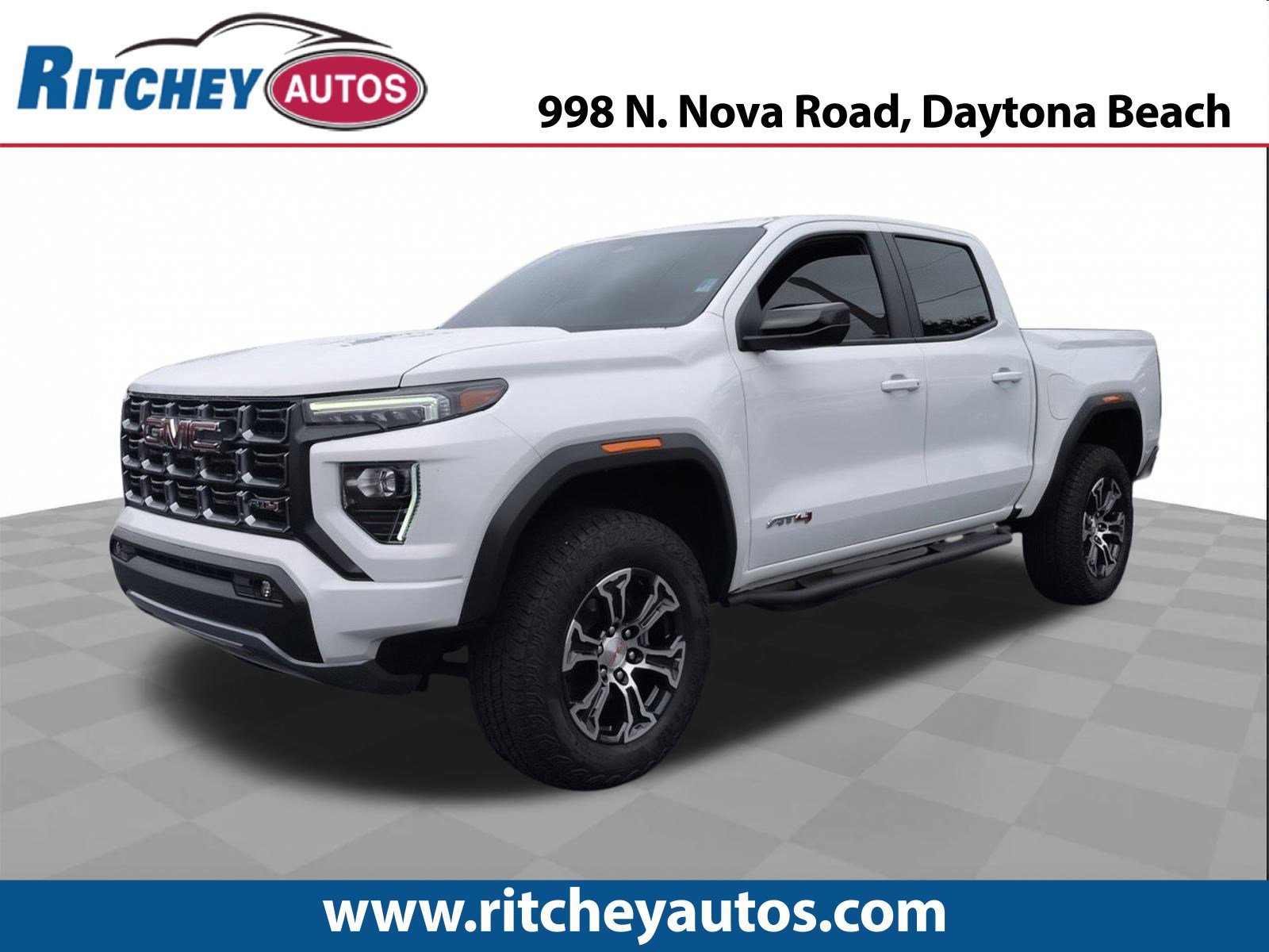 Certified 2025 GMC Canyon AT4 w/ AT4 Premium Package image 1