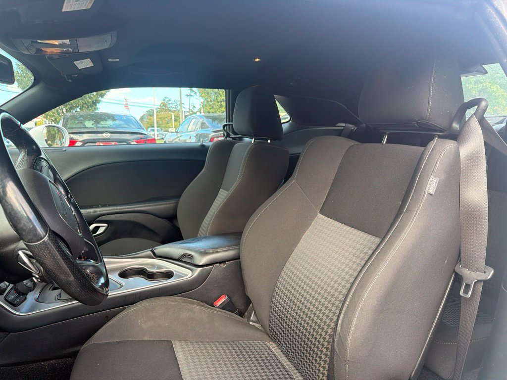 Used 2022 Dodge Challenger GT w/ Blacktop Package RWD image 11