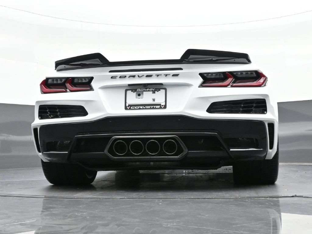 Used 2027 Chevrolet Corvette Z06 RWD image 29