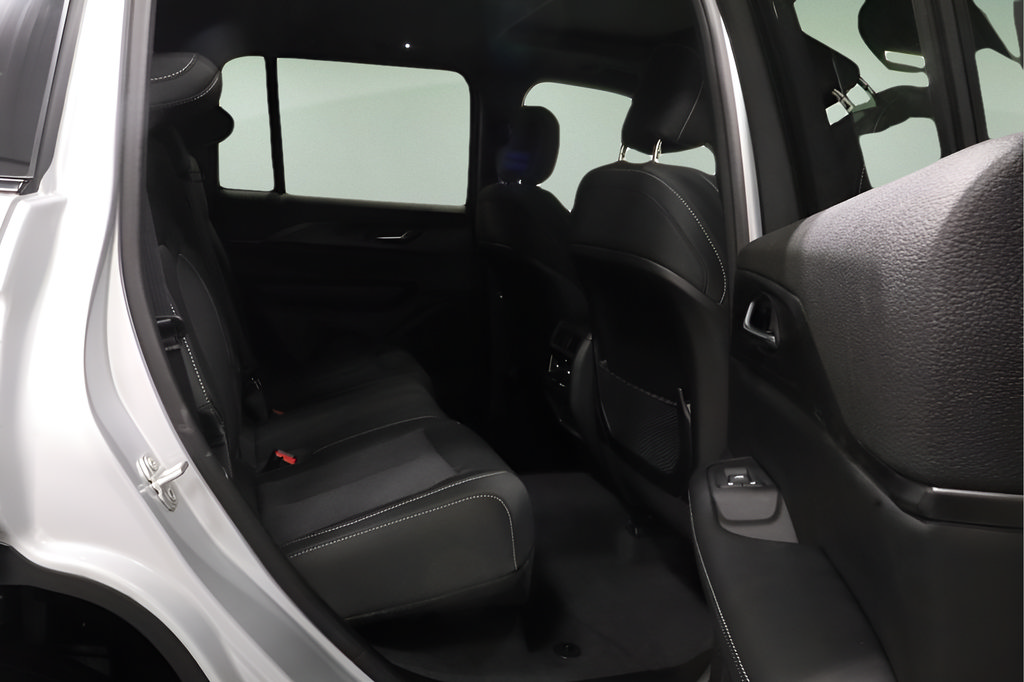 New 2026 Jeep Grand Cherokee Laredo X AWD/4WD image 17