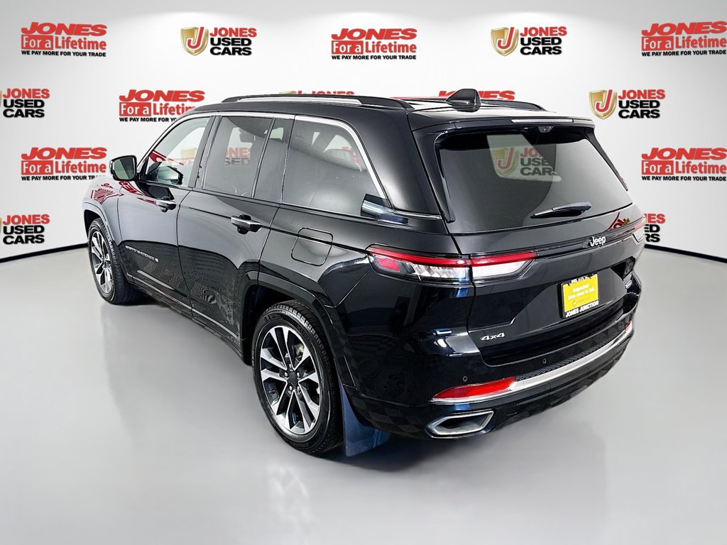 Used 2023 Jeep Grand Cherokee Overland w/ Luxury Tech Group IV AWD/4WD image 2