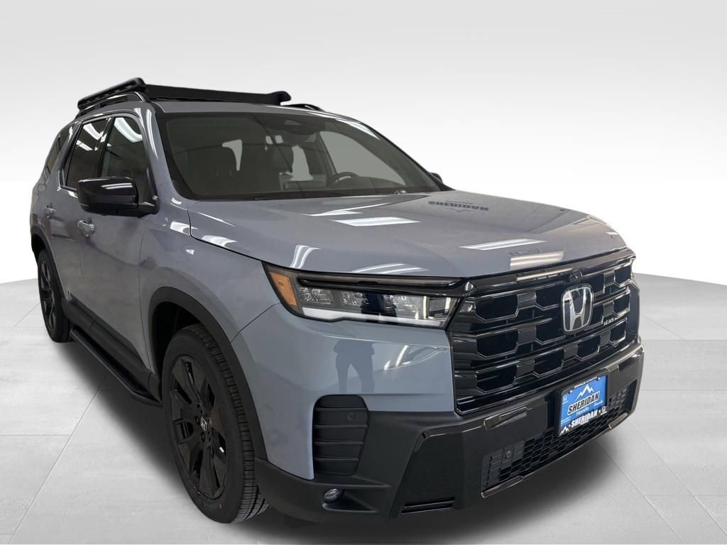 New 2026 Honda Pilot Black Edition image 5